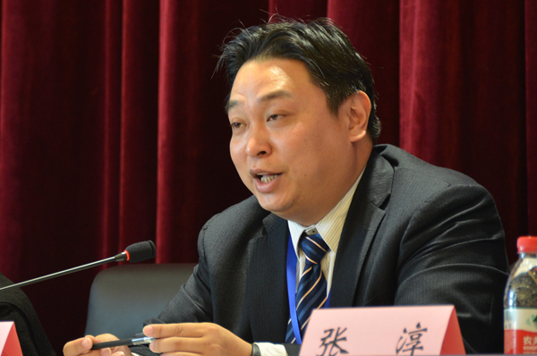 16扬州大学pg娱乐城
副教授包振宇专题报告.jpg 16扬州大学pg娱乐城
副教授包振宇专题报告.jpg